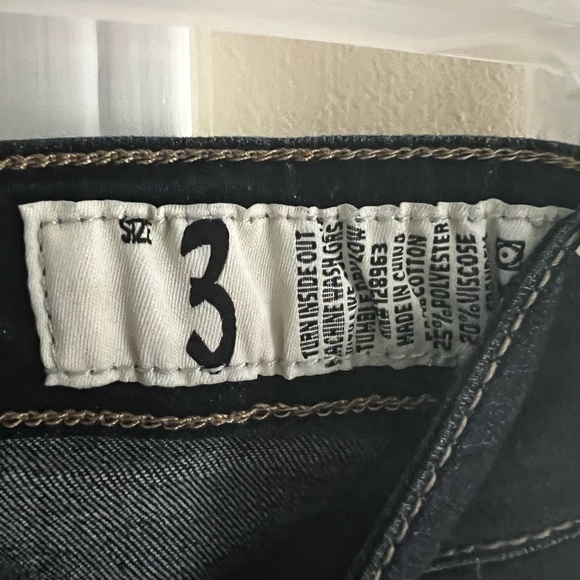 NWT Indigo-Rein High-Rise Shorts - Picture 5 of 9